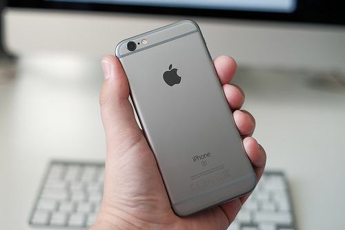Buy Now or Buy Later: the iPhone 6S vs. the 7